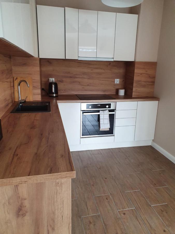 Zamiejska Modern Apartments Nowy Apartamentowiec Winda สวูพสค์ ภายนอก รูปภาพ