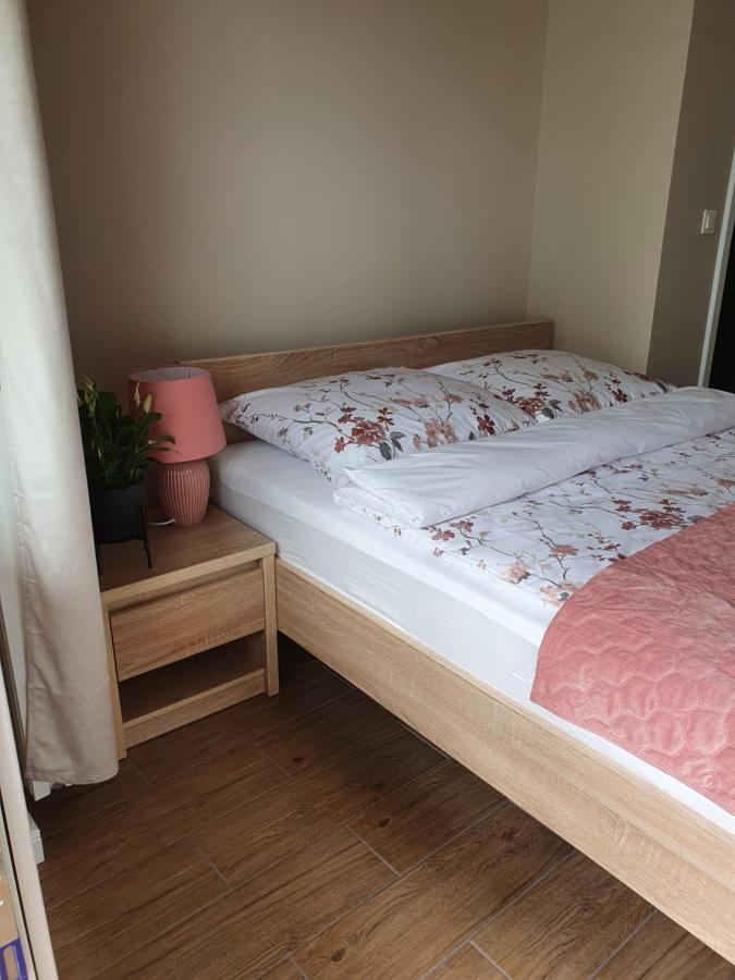 Zamiejska Modern Apartments Nowy Apartamentowiec Winda สวูพสค์ ภายนอก รูปภาพ