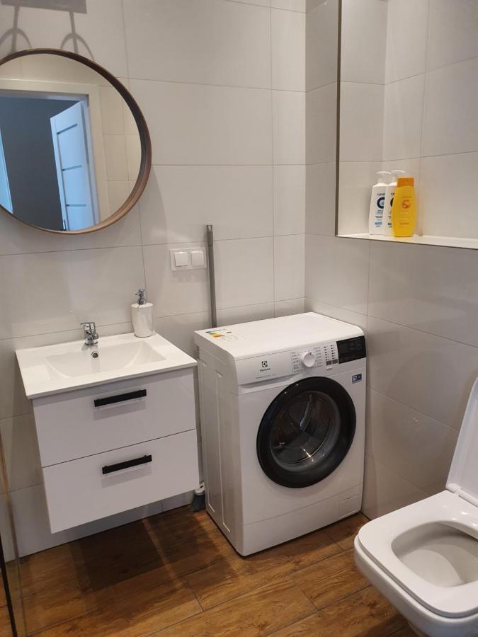 Zamiejska Modern Apartments Nowy Apartamentowiec Winda สวูพสค์ ภายนอก รูปภาพ
