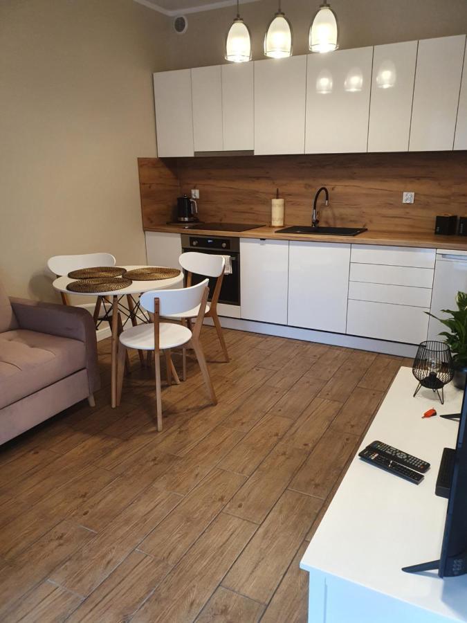 Zamiejska Modern Apartments Nowy Apartamentowiec Winda สวูพสค์ ภายนอก รูปภาพ